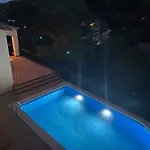 Villa Com Casa Nostra *