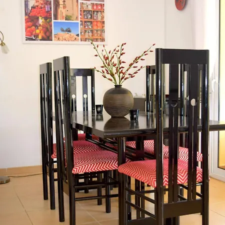 Villa Com Casa Nostra