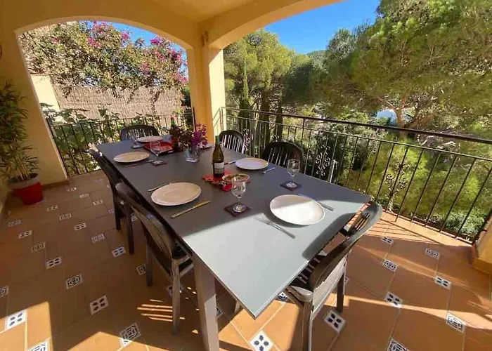 Villa Com Casa Nostra